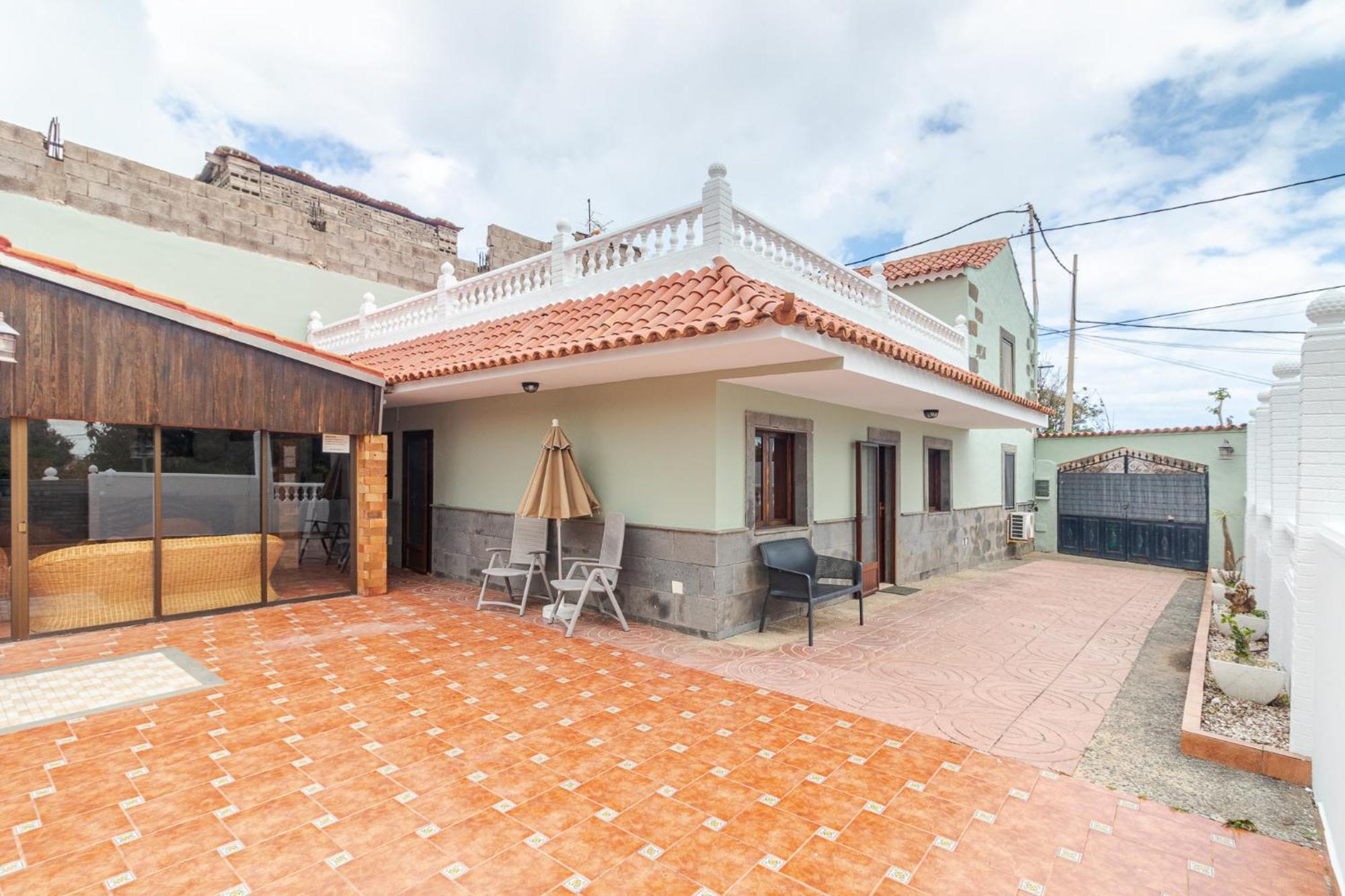 Casa Marjoes - Terrace, BBQ&Parking Villa Moya  Bagian luar foto
