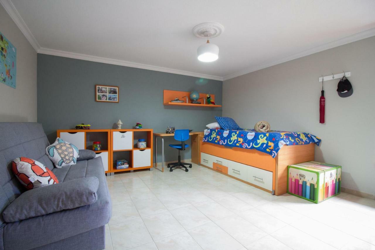 Casa Marjoes - Terrace, BBQ&Parking Villa Moya  Bagian luar foto