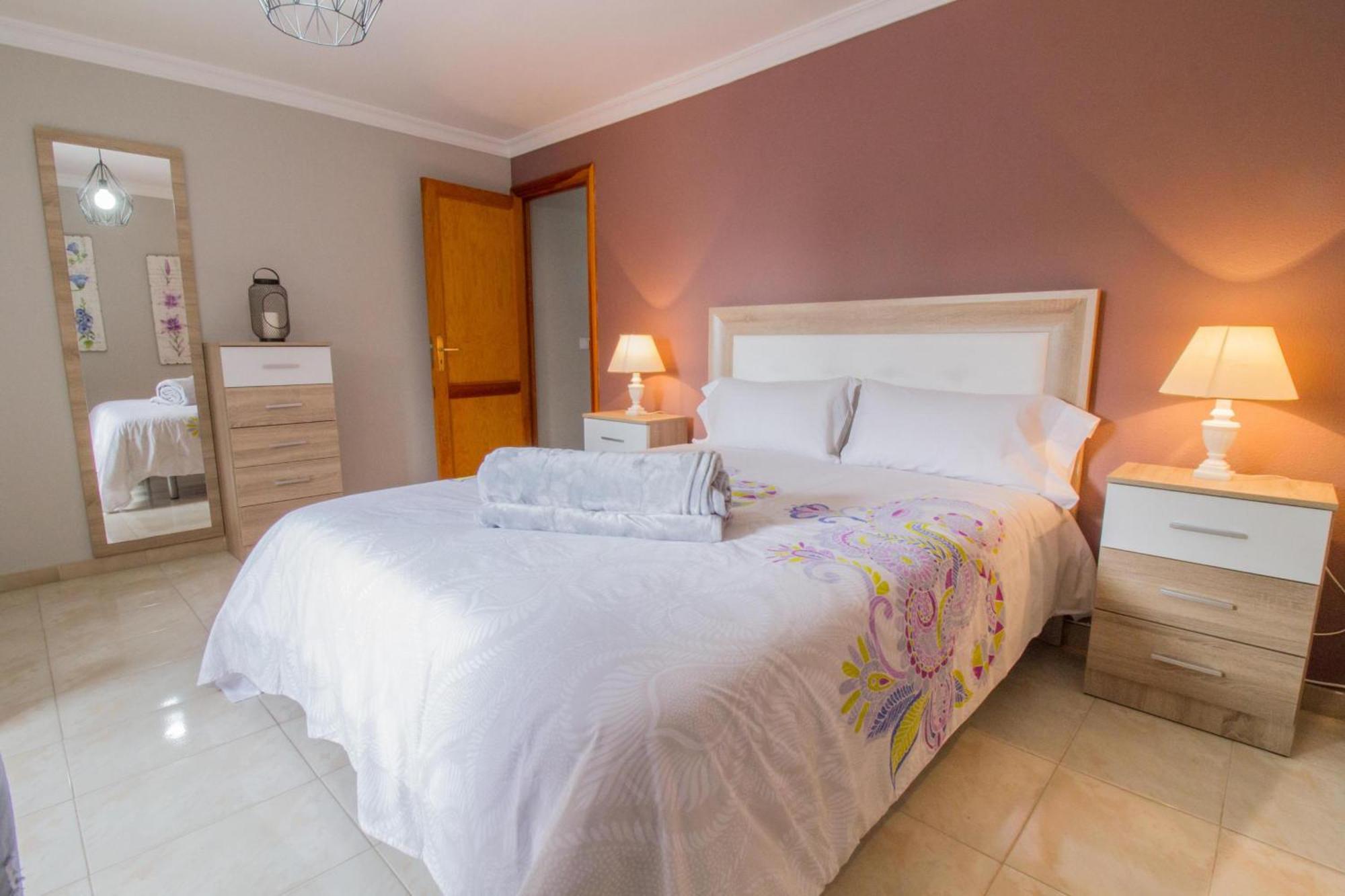 Casa Marjoes - Terrace, BBQ&Parking Villa Moya  Bagian luar foto